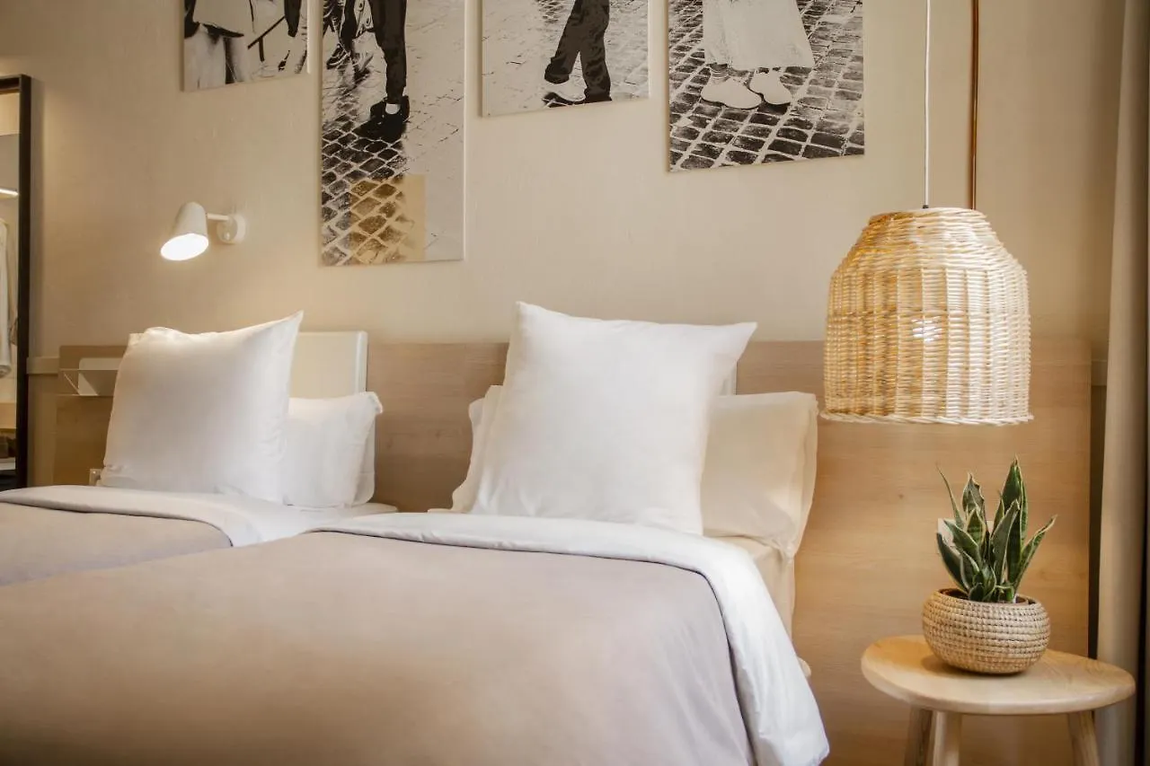 Отель Room Select Via Veneto Рим