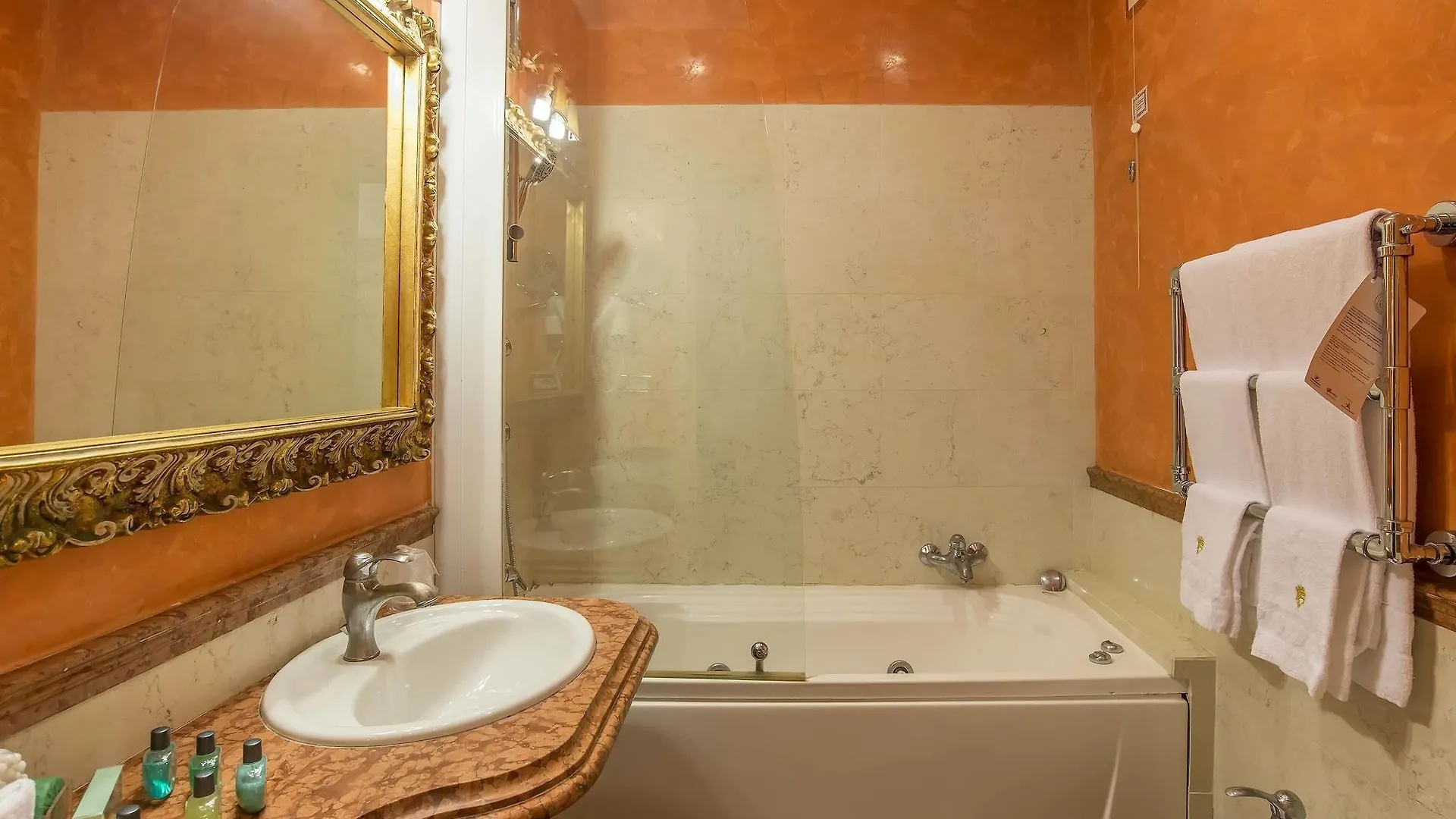 **** Отель Room Select Via Veneto Рим Италия