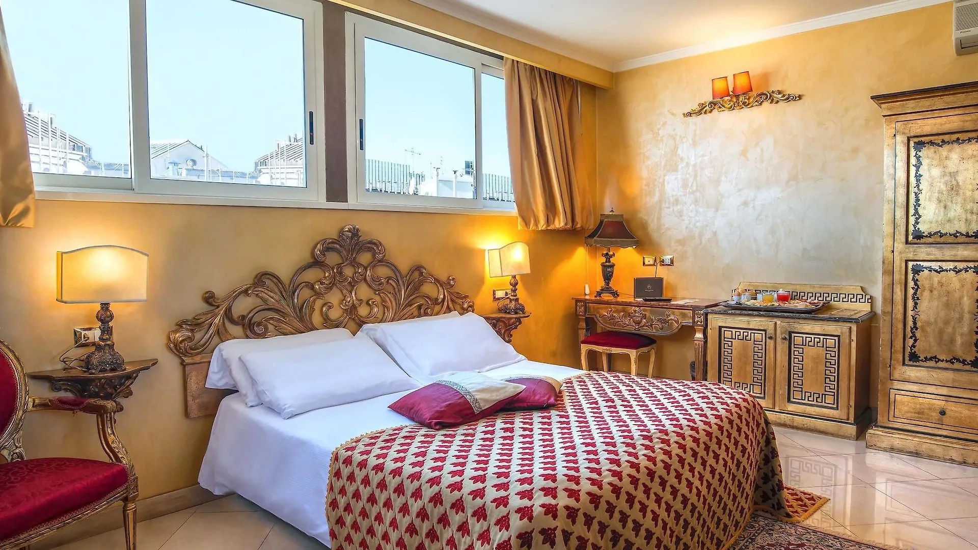 Room Select Via Veneto Рим 4*,