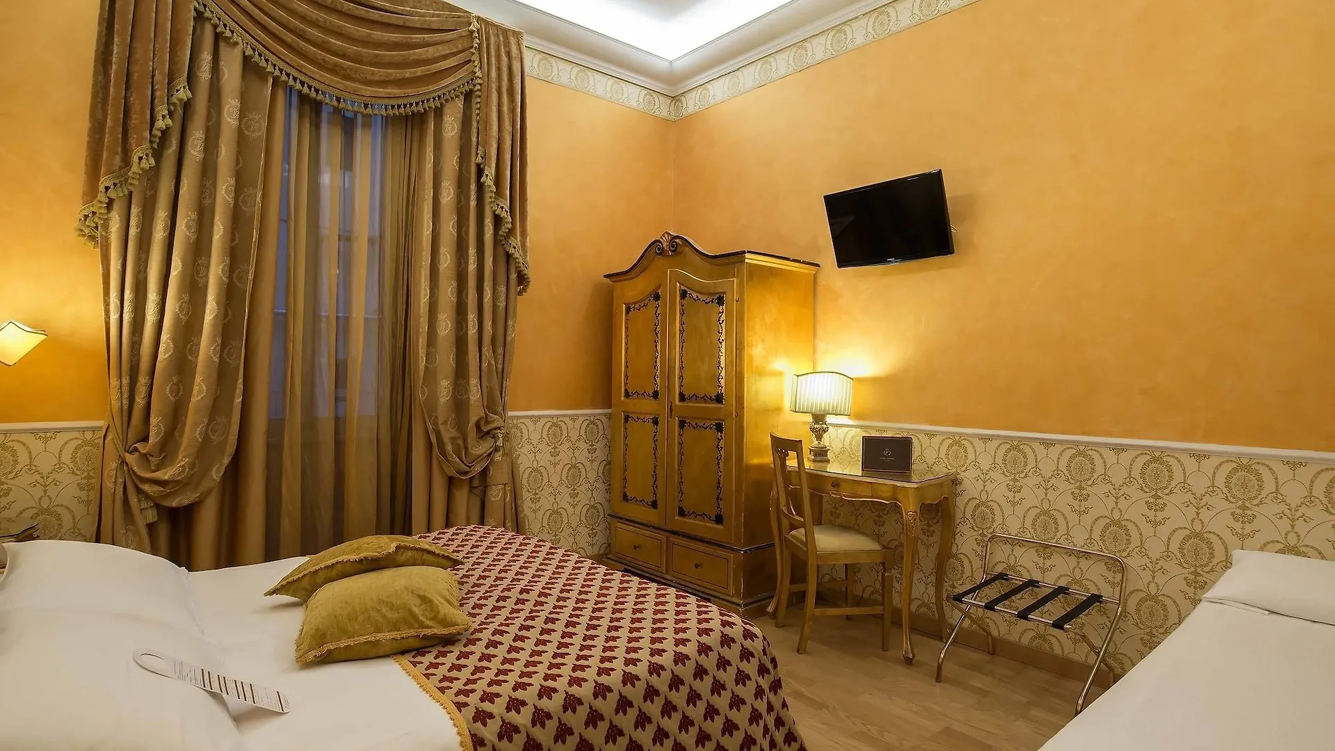 Room Select Via Veneto Рим