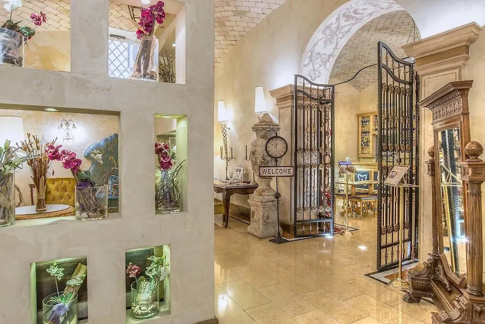 Room Select Via Veneto Рим